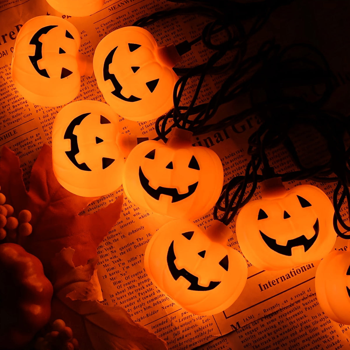 Halloween Pumpkin String Lights, 8.5Ft Outdoor Halloween Decorations Lights with 10 Jack-O-Lantern Lights, Hanging Pumpkin String Lights Party Patio Garden Window Decor