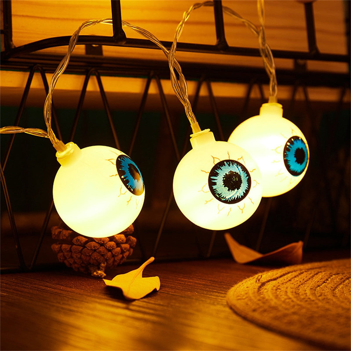 Halloween Decorations 20 LED Spooky Eyeball Lights Outdoor Green Firefly Lights For Garden Yard Patio Pathway Lawn Halloween Party